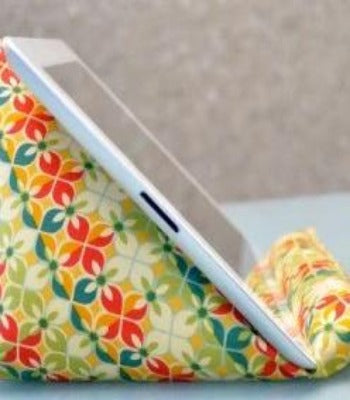 Kid Made: E-Reader Stand