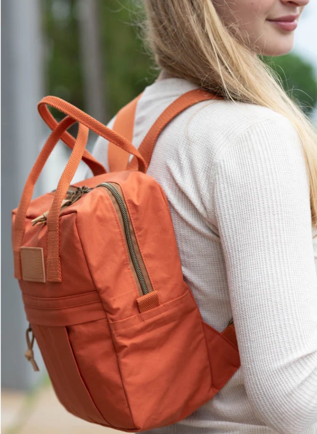 Accessories: The Mini Backpack (Noodlehead) Made Sewing Studio Accessories: The Mini Backpack (Noodlehead) Made Sewing Studio